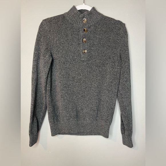 IZOD Men's Small Buttoned 4 Button Mock Neck Solid 7 Gauge Sweater - Picture 1 of 7